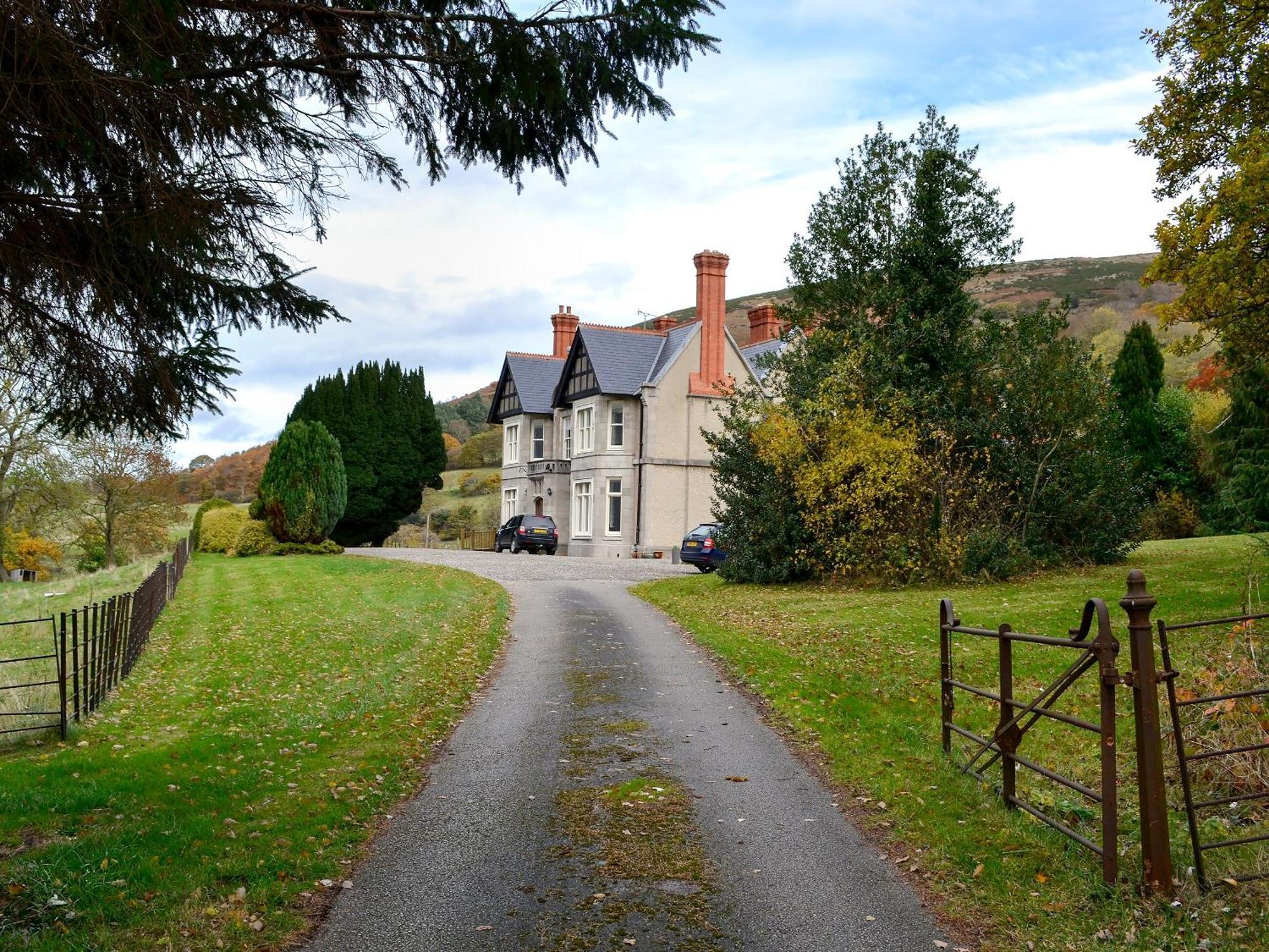 The East Wing At Grove Hall Bodfari Eksteriør bilde