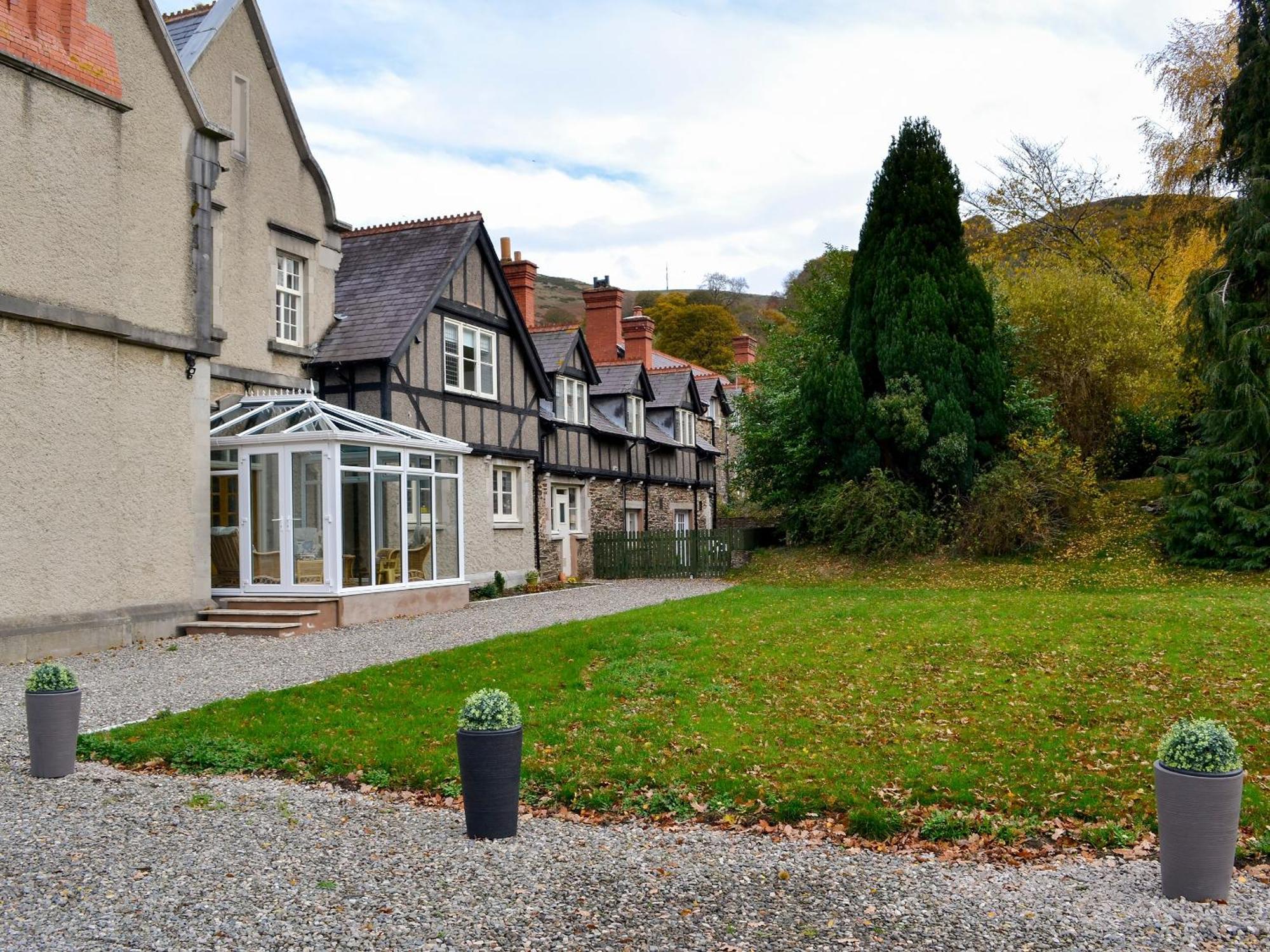 The East Wing At Grove Hall Bodfari Eksteriør bilde